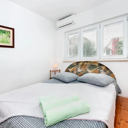 Vania Apartment *