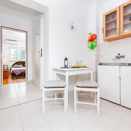 Vania Apartment *